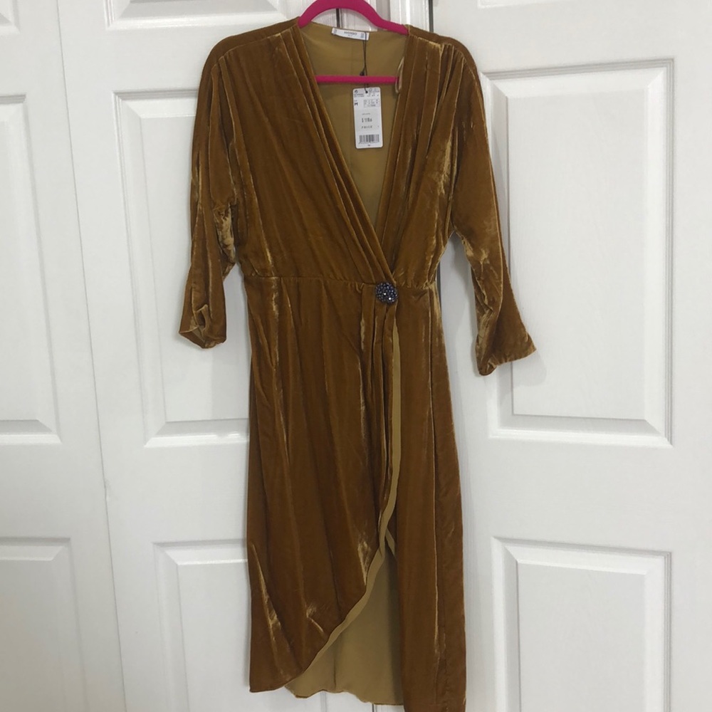 Mango | Velvet wrap dress | Midi